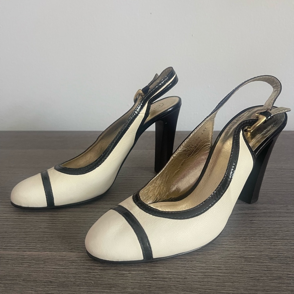 Coach Soft leather pump